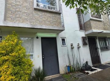 Casa · 70m² · 2 Recámaras · 1 Estacionamiento · Casa en El Cerrillo Vista Hermosa