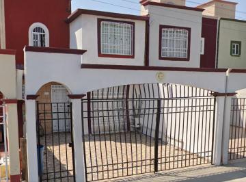 Casa de 3 habitaciones, Ecatepec de Morelos · Casa en Venta en Fracc. Las Americas, Calle Mariano Abasolo, Ecatepec, Edomex