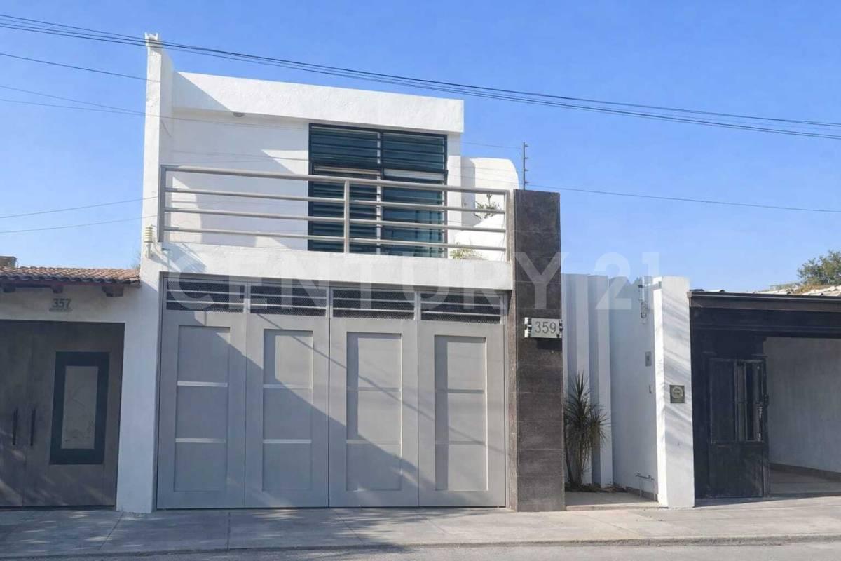 House in Fracc. Lic. Carlos de La Madrid Virgen, Villa de Álvarez, Colima.