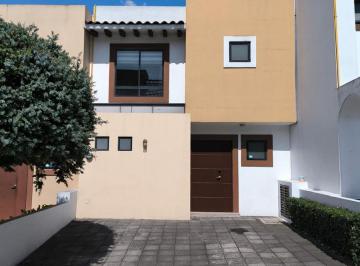 Casa · 90m² · 3 Recámaras · 2 Estacionamientos · Renta de Casa en Fraccionamiento “villa Toscana”, La Toscana, Lerma, Estado de Mexico