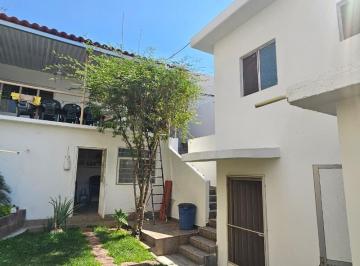 Casa · 155m² · 4 Recámaras · 3 Estacionamientos · Casa de un Nivel con Dos Departamentos Independientes en Jiutepec