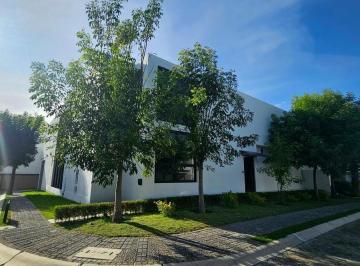Casa · 630m² · 5 Recámaras · 10 Estacionamientos · Casa en Venta Parque Potosi Lomas Angelopolis 24,390,000