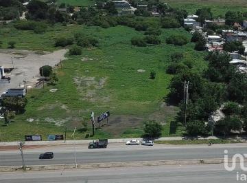 Terreno / Lote · 20550m² · Gran Terreno de 2 Hectáreas – Ideal Para Inversión