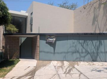 beb853e2efe8cf4cdddf26779f8052744192c1675028ae43393bb0fd5ea26049 · Casa en Venta en Zona Centinela, Zapopan, Jal.