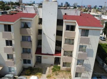 Departamento de 3 habitaciones, Zapopan · Departamento Remodelado Real Vallarta Zapopan 3 Recámaras $3,200,000