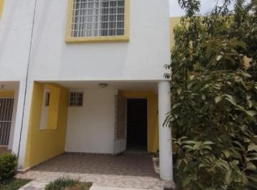 Casa de 3 habitaciones, San Juan del Río · ¡Ubicación Privilegiada y Precio de Oportunidad! Plusvalía Garantizada, Tu Nuevo Hogar Te Espera.