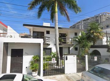 Casa de 4 habitaciones, Benito Juárez · Venta de Casa en Supermanzana 2a, Benito Juarez, Quintana Roo.