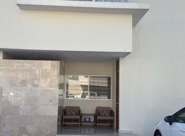 Fachada 01 · Casa en Condominio en Jesús María