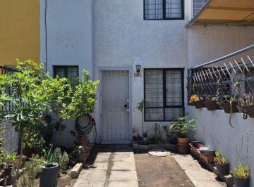 Casa en condominio · 70m² · 2 Recámaras · 1 Estacionamiento · Bonita Casa en Venta en Villas del Aire, Dentro de Coto, a Una Cuadra de Av Base Aérea (Aviació