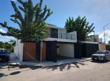 Casa · 273m² · 3 Recámaras · 2 Estacionamientos · Casa en Venta 3 Recamaras con Paneles Solares Dzitya (Gvc - 2819)
