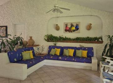 Casa en condominio de 3 habitaciones, Xochitepec · Casa en Venta" Club de Golf Santa Fe", Xochitepec, Morelos