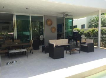 Casa en condominio de 3 habitaciones, Mérida · Casa en Renta en Club de Golf Merida
