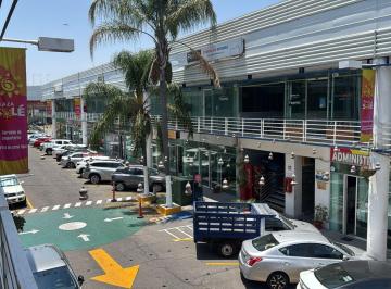 Local comercial · 278m² · Locales en Renta en Plaza Solé Zavaleta: Visibilidad y Flujo Garantizado
