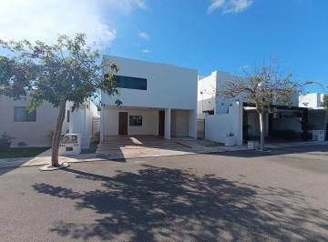 0cc9381126b9edcf1693531b384bc13a56b82cf6f11f492b1df1005047c417b0 · Estilo y Ahorro en Lunare Cholul: Casa Amueblada Equipada con Paneles