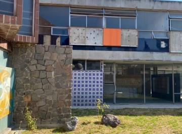 Casa · 1117m² · 5 Recámaras · 6 Estacionamientos · Se Vende Casa Amplia en Los Fuertes, puebla.(Excelente Para Inversión)
