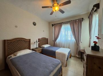 Casa · 77m² · 2 Recámaras · 1 Estacionamiento · Casa 2 Recámaras, Amueblada en Fraccionamiento La Toscana en Playa del Carmen
