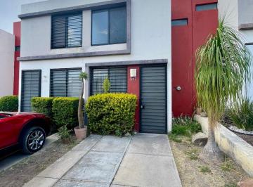 Casa de 3 habitaciones, Tlajomulco de Zúñiga · Casa en Venta en Vista Sur – Condominio Venecia