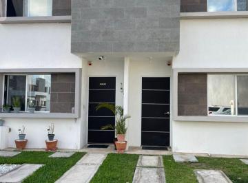 Casa de 3 habitaciones, Benito Juárez · Casa en Cancún a La Renta en 110 m² en Jardines del Sur 5 Modelo Ceiba