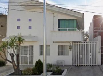 Casa de 4 habitaciones, Puebla · Venta de Casa en Puebla Heróica Puebala de Zaragoza, Jardínes de San Miguel, Río Pánuco