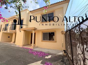 Casa · 186m² · 3 Recámaras · 1 Estacionamiento · Casa en Venta Col Minerva a Unos Pasos de Faja de Oro