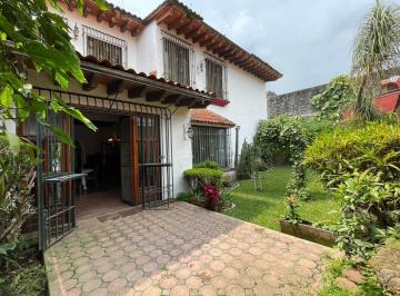 Casa · 359m² · 3 Recámaras · 2 Estacionamientos · Casa en Vista Hermosa