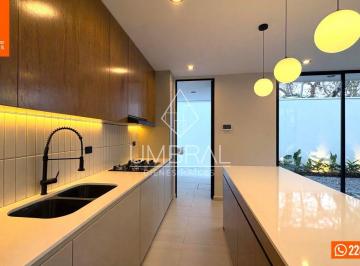 Casa de 4 habitaciones, Xalapa · Casa con 4 Recámaras en Venta, Fracc. Rubí Ánimas