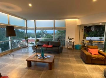 Casa de 4 habitaciones, Coyoacán · Residencia en Venta Única con Vistas Jard del Pedregal