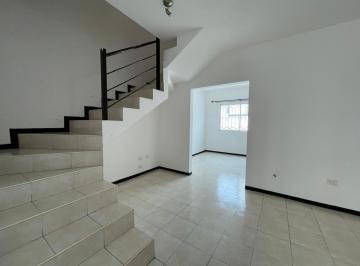 Casa de 3 habitaciones, Monterrey · Casa en Renta en Privada en Real de Cumbres