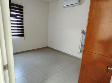 Casa en condominio de 3 habitaciones, El Marqués · Casa en Zibatá de Tres Recámaras, Una en Planta Baja y Estudio con Terraza.