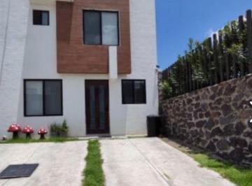 Casa en condominio de 3 habitaciones, El Marqués · Casa en Zibatá de Tres Recámaras, Una en Planta Baja