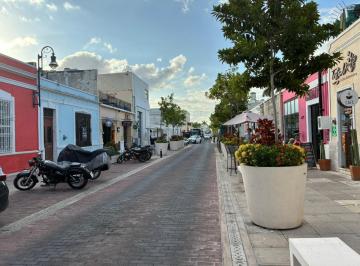 Local comercial · 472m² · Traspaso (Venta Material Renta del Local) en Merida Centro Historico (Ivl - 1049)