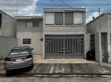 Departamento · 95m² · 2 Recámaras · 1 Estacionamiento · Departamento en Renta Mitras Nte