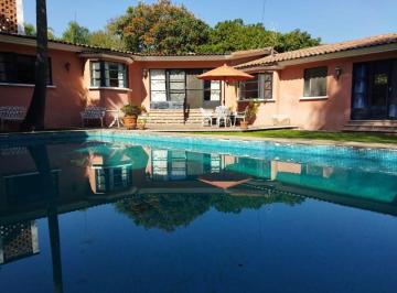 Casa · 240m² · 3 Recámaras · 3 Estacionamientos · Casa en Venta de un Solo Nivel Cuernavaca
