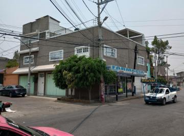 Terreno comercial de 6 habitaciones, Iztapalapa · Casa en Renta con Bodegas y Locales Comerciales