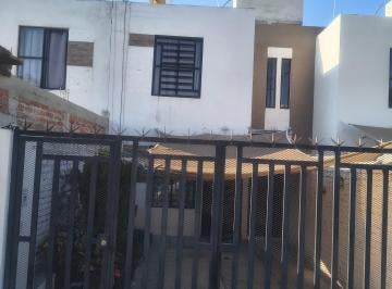 Casa de 2 habitaciones, Irapuato · Venta de Casa