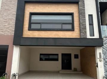 Casa de 3 habitaciones, Monterrey · Casa Bonita y Moderna con 3 Recámaras en Renta en Puerta de Hierro Cumbres