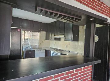 Casa · 240m² · 5 Recámaras · 1 Estacionamiento · Casa Sola en Santa María Ahuacatitlán Cuernavaca - Maz - 2680 - Cs