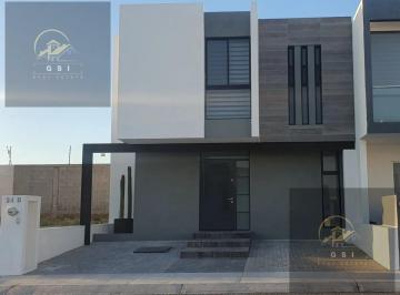 Casa · 175m² · 3 Recámaras · 2 Estacionamientos · Casa en Villas La Cañada