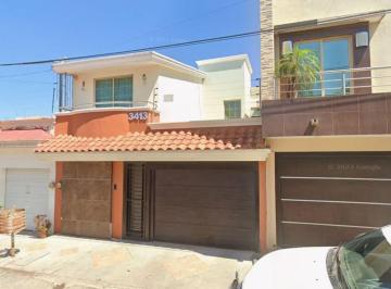 Casa de 3 habitaciones, Culiacán · Venta de Casa en Culiacan Sinaloa Col Paseo de Los Arcos