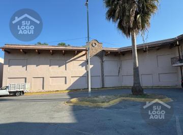 Local comercial · 250m² · 25 Estacionamientos · Local en Santiago