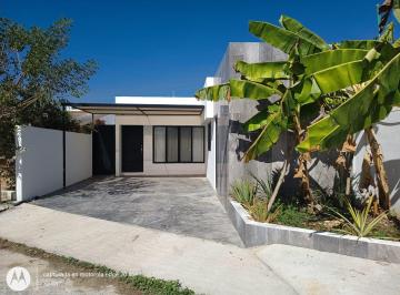 Fachada · Hermosa Casa, Alberca y Walk - in Closet
