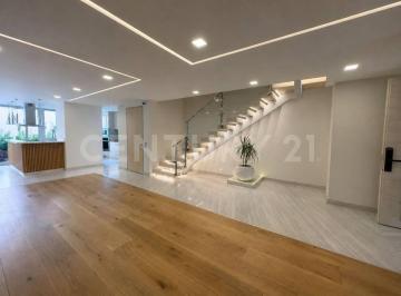 Casa · 396m² · 3 Recámaras · 2 Estacionamientos · Casa Moderna con Elevador, Roof Garden y Acabados de Lujo en Actipan