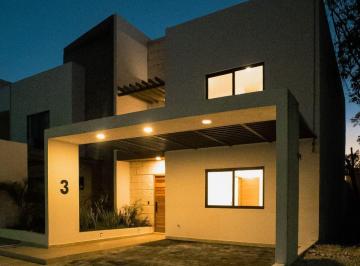 Casa · 218m² · Casa - Residencial Río