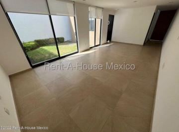 Casa · 154m² · 3 Recámaras · 2 Estacionamientos · Zibatá Casa en Renta de 3 Recamaras Rah1887