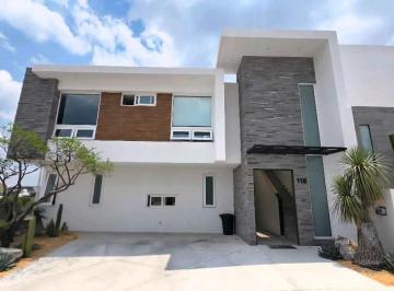 Casa · 240m² · 4 Recámaras · 2 Estacionamientos · Casa en Venta en Farasi, Haras Campestre