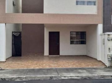Casa de 4 habitaciones, Apodaca · Renta Casa de 3 Niveles en Madeira Residencial