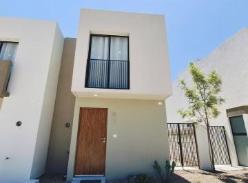 Casa · 73m² · 2 Recámaras · 2 Estacionamientos · Casa en Venta en Querétaro a Minutos del Aeropuerto y de Zibata