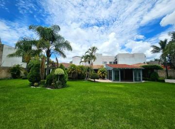 Casa · 2100m² · 3 Recámaras · 9 Estacionamientos · Casa en Venta Zona Angelópolis, Fracc San Martinito Vía Atlixcayotl 31,500,000