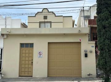 Casa · 98m² · 2 Recámaras · 2 Estacionamientos · Mmc Casa en Renta en Rincon de San Miguel en Apodaca en Nuevo Leon