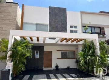 Casa · 173m² · 3 Recámaras · 2 Estacionamientos · Casa en Venta en Residencial Arbolada